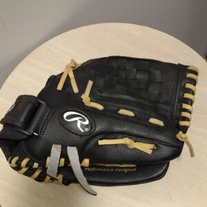 Rawlings Black and Gold Baseball Glove